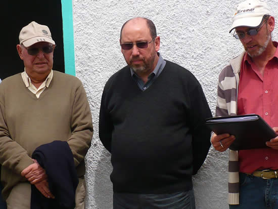 Inauguración de los vestuarios de Baby Fútbol. En la foto: Juan Bentancort, Alfredo Echandy y Eduardo Píriz.