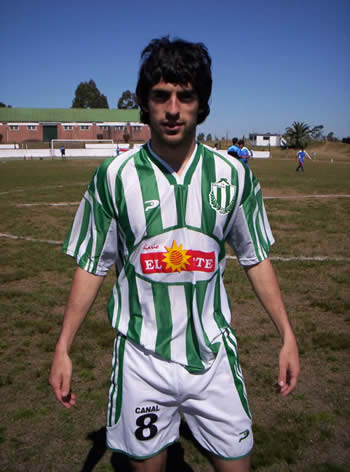 Roberto Pioli, autor del primer gol en Cancha Las Barrancas.