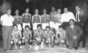Carlos Sosa y selección de básquetbol de Rocha