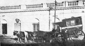 El inspector Gral. de Correos, Dn. Bernardo Suárez, llegando del Chuy  a Castillos en abril de 1902